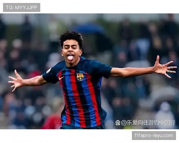 新秀闪耀绿茵场，足坛新星稳健崛起引期待