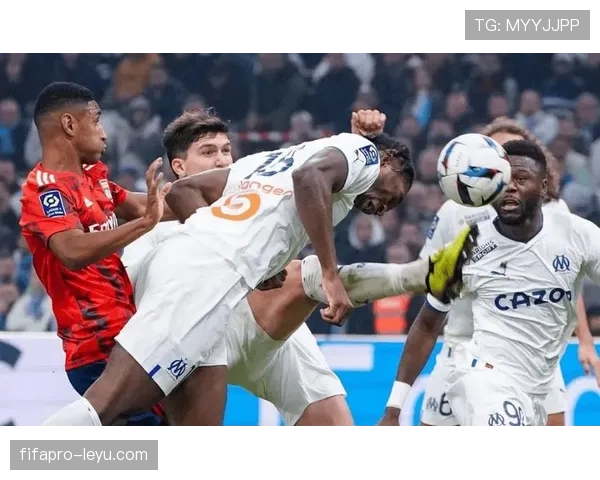 里昂新赛季表现稳健，阵容深度成双刃剑：挑战与机遇并存